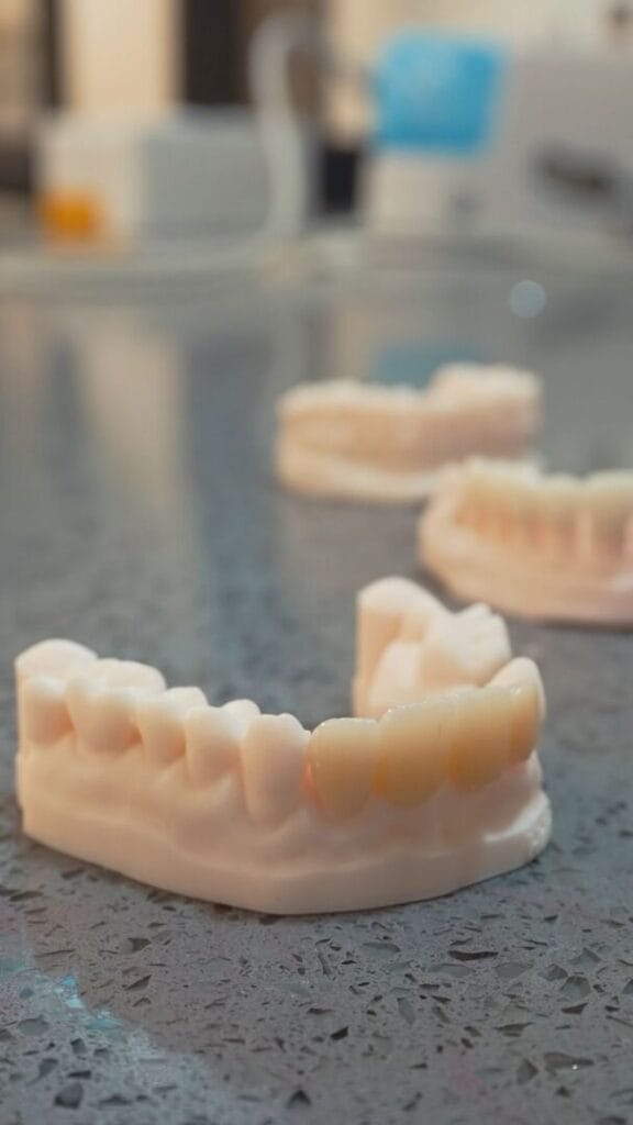 Home 15 Crowns and bridges dental lab